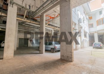 Parcheggio - Apartment Via Emanuele Notarbartolo
 
5, Palermo - photo 6