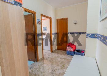 Hall / corridoio - Apartment Via Emanuele Notarbartolo
 
5, Palermo - photo 25