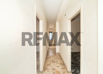 Hall / corridoio - Quadrilocale Via Amilcare Ponchielli
 
14, Acireale - foto 4