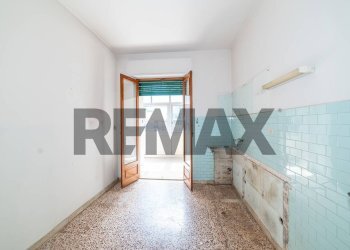 Stanza vuota - Quadrilocale Via Amilcare Ponchielli
 
14, Acireale - foto 14