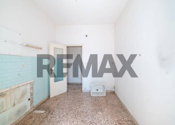 Stanza vuota - Quadrilocale Via Amilcare Ponchielli
 
14, Acireale - foto 15