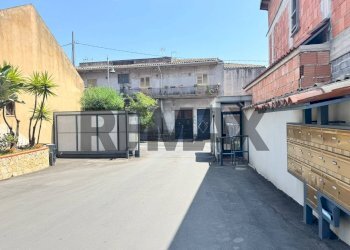 Terrazza - Three-room apartment Via Duca degli Abruzzi
 
46, San Giovanni la Punta - photo 6
