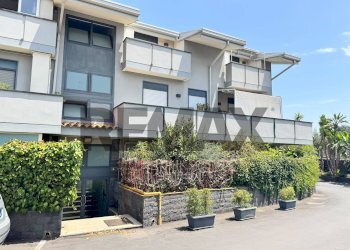 Edificio all\'aperto - Three-room apartment Via Duca degli Abruzzi
 
46, San Giovanni la Punta - photo 30