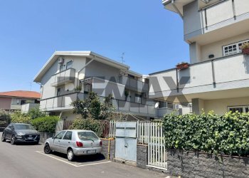 Edificio all\'aperto - Three-room apartment Via Duca degli Abruzzi
 
46, San Giovanni la Punta - photo 35