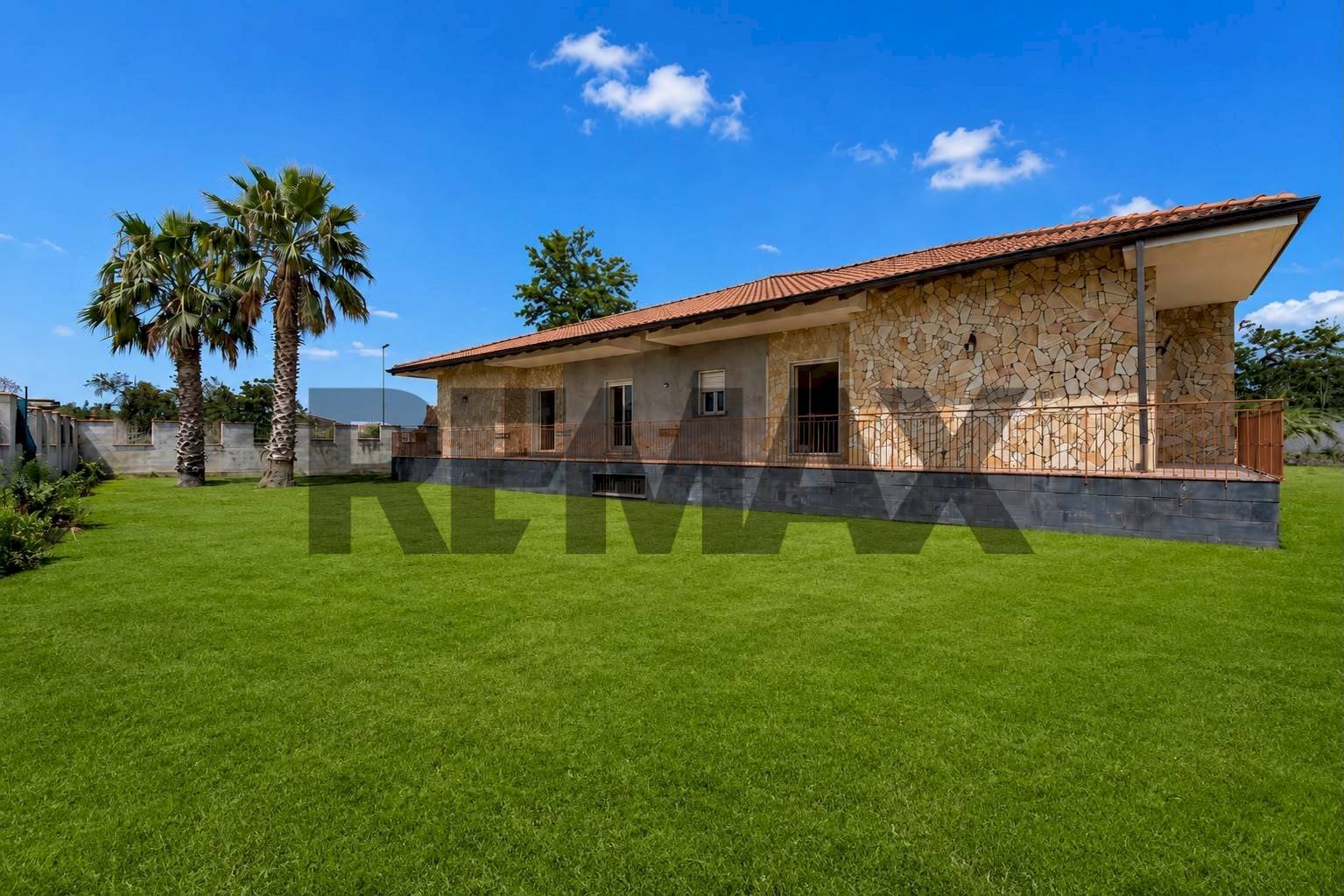 Casa all\'aperto - Villa Via Giovanni Caboto
 
19, Mascalucia - foto 1