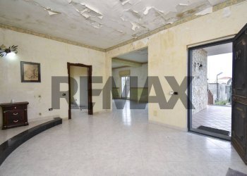 Stanza vuota - Villa Via Giovanni Caboto
 
19, Mascalucia - foto 20