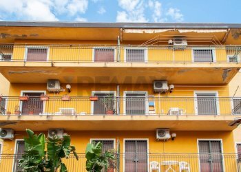 Edificio all\'aperto - Attico Via Enrico Toti
 
28, Motta Sant'Anastasia - foto 11