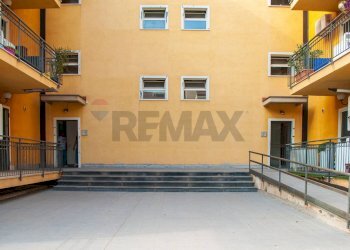 Edificio all\'aperto - Attico Via Enrico Toti
 
28, Motta Sant'Anastasia - foto 12