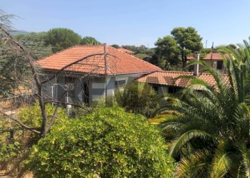 Casa all\'aperto - Villa Via Rapisarda
 
45, Pedara - photo 1