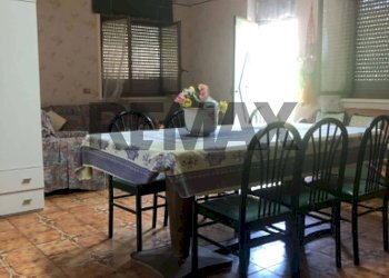 Sala da pranzo - Villa Via Rapisarda
 
45, Pedara - photo 17