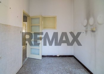 Stanza vuota - Appartamento Via Plebiscito
 
881/B, Catania - foto 13