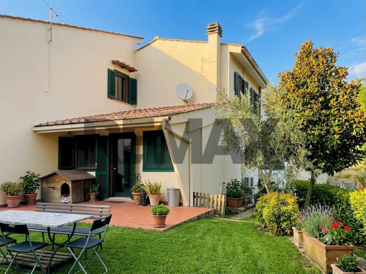 Casa all\'aperto - Villa a Schiera Localita Le Serre
 
2, Reggello - foto 1