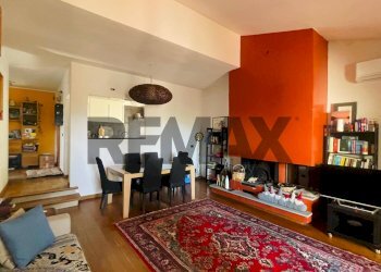 Sala da pranzo - Villa a Schiera Localita Le Serre
 
2, Reggello - foto 3