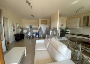 Sala da pranzo - Four-room apartment VIA ALBERTO SORDI
 
11, Perugia - photo 30