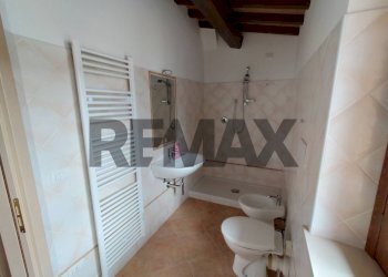 Bagno - Two-room apartment Via Della Tigre
 
30, Perugia - photo 18