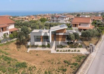 Casa all\'aperto - Monolocale c/da TERREFORTI
 
63/I, Sant'Agata di Militello - foto 2