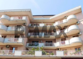 Edificio all\'aperto - Attic via salvatore vigo
 
97 a, Acireale - photo 1