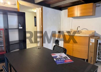 Sala da pranzo - Three-room apartment Via Fortuna
 
18, Catania - photo 3