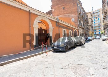 Edificio all\'aperto - Casa semi indipendente Via Abate Ferrara
 
59, Catania - foto 19