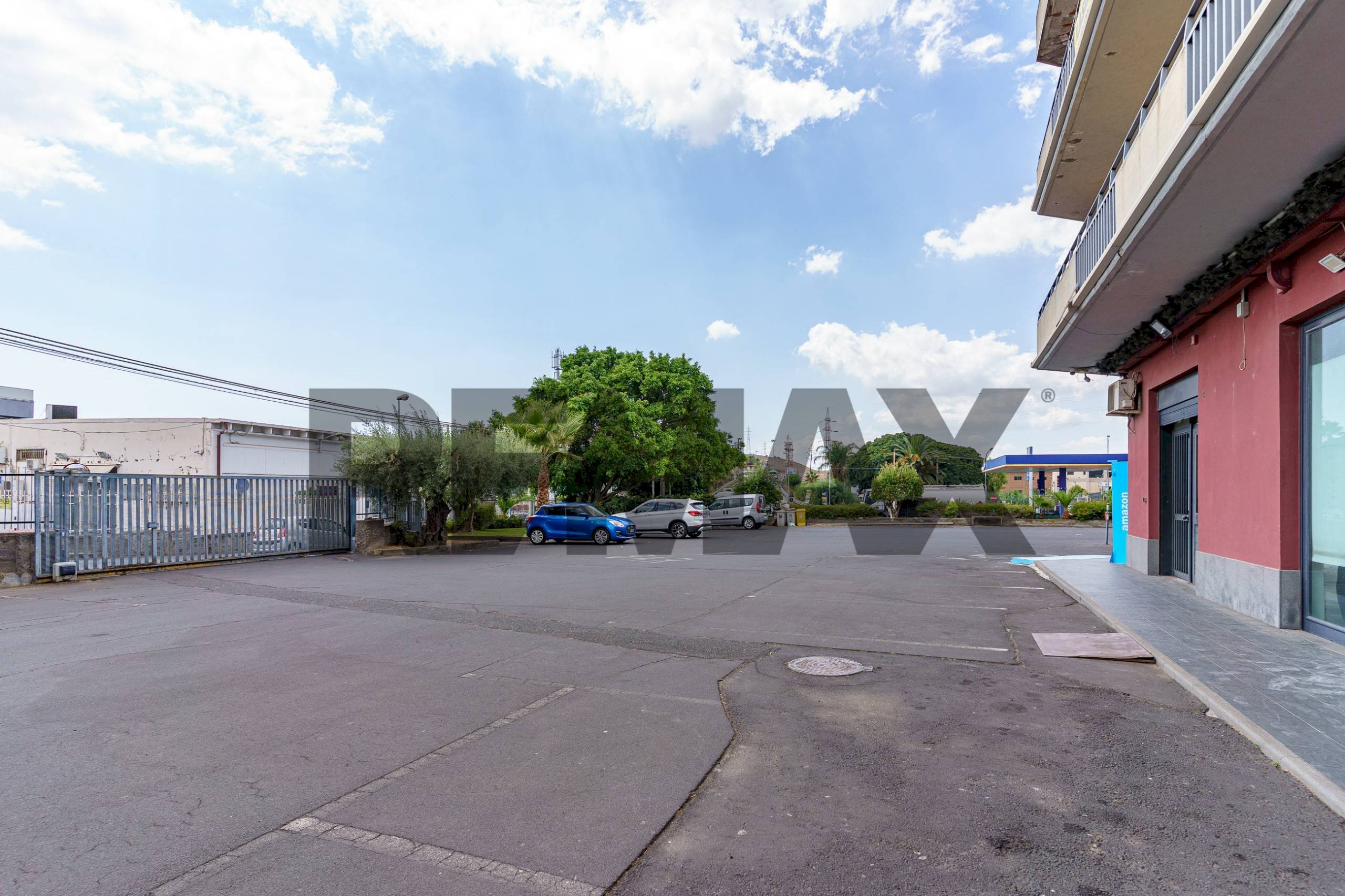 Terrazza - Commercial Premises via galileo galilei
76, Misterbianco - photo 2