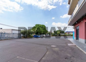 Terrazza - Commercial Premises via galileo galilei
 
76, Misterbianco - photo 2