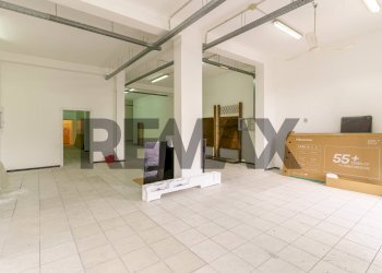 Stanza vuota - Commercial Premises via galileo galilei
 
76, Misterbianco - photo 6