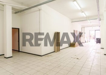Stanza vuota - Commercial Premises via galileo galilei
 
76, Misterbianco - photo 11