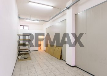 Hall / corridoio - Commercial Premises via galileo galilei
 
76, Misterbianco - photo 18