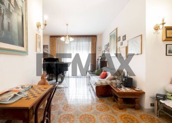 Sala da pranzo - Appartamento via canonico bascetta
 
18, Adrano - foto 13