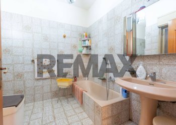 Bagno - Appartamento via canonico bascetta
 
18, Adrano - foto 21