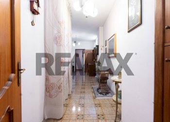Hall / corridoio - Appartamento via canonico bascetta
 
18, Adrano - foto 24