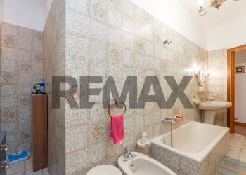 Bagno - Appartamento via canonico bascetta
 
18, Adrano - foto 25