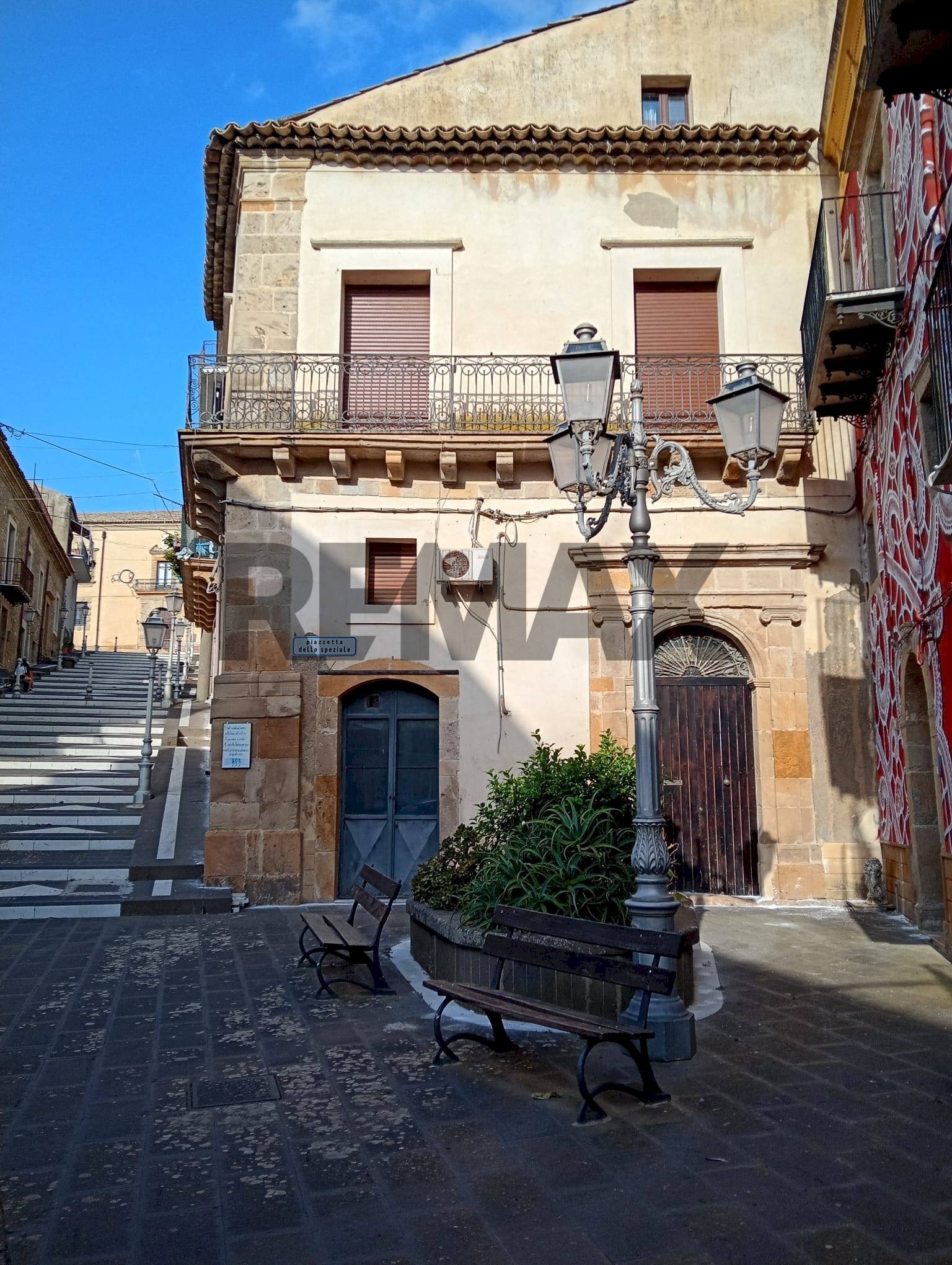 Casa all\'aperto - Casa indipendente Piazzetta Dello Speziale
 
1, Mirabella Imbaccari - foto 1