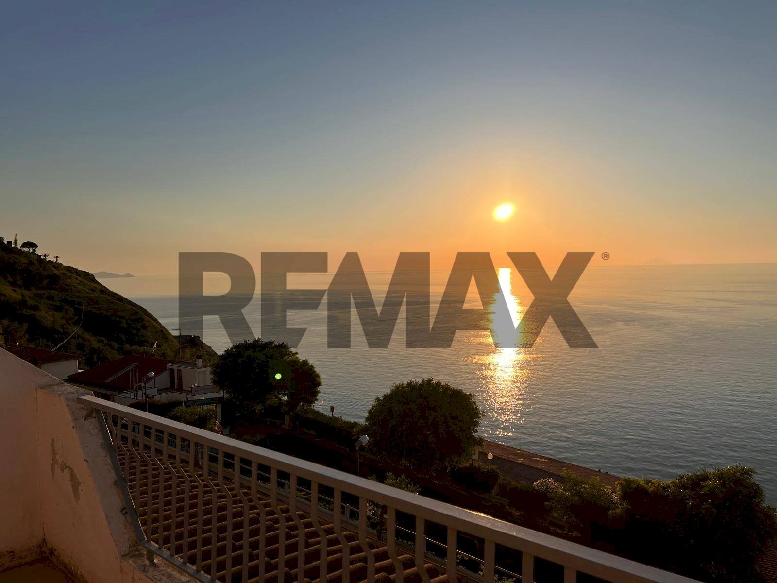 Vista dell\'acqua - Two-room apartment Contrada Calavà - Via Lipari
sn, Gioiosa Marea - photo 2