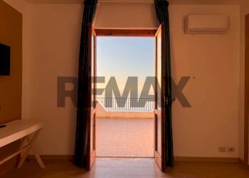 Stanza vuota - Bilocale Contrada Calavà - Via Lipari
 
sn, Gioiosa Marea - foto 12
