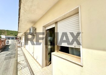 Balcone - Stabile - Palazzo via carducci
 
7, Canicattini Bagni - foto 21