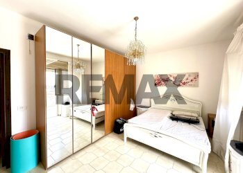 Camera / camera da letto - Stabile - Palazzo via carducci
 
7, Canicattini Bagni - foto 23