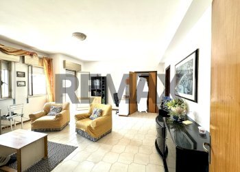 Soggiorno - Stabile - Palazzo via carducci
 
7, Canicattini Bagni - foto 26