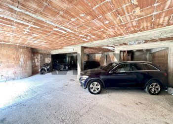 Parcheggio - Stabile - Palazzo via carducci
 
7, Canicattini Bagni - foto 36