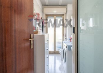 Lavanderia - Appartamento Via Valle Allegra
 
1A, Gravina di Catania - foto 20