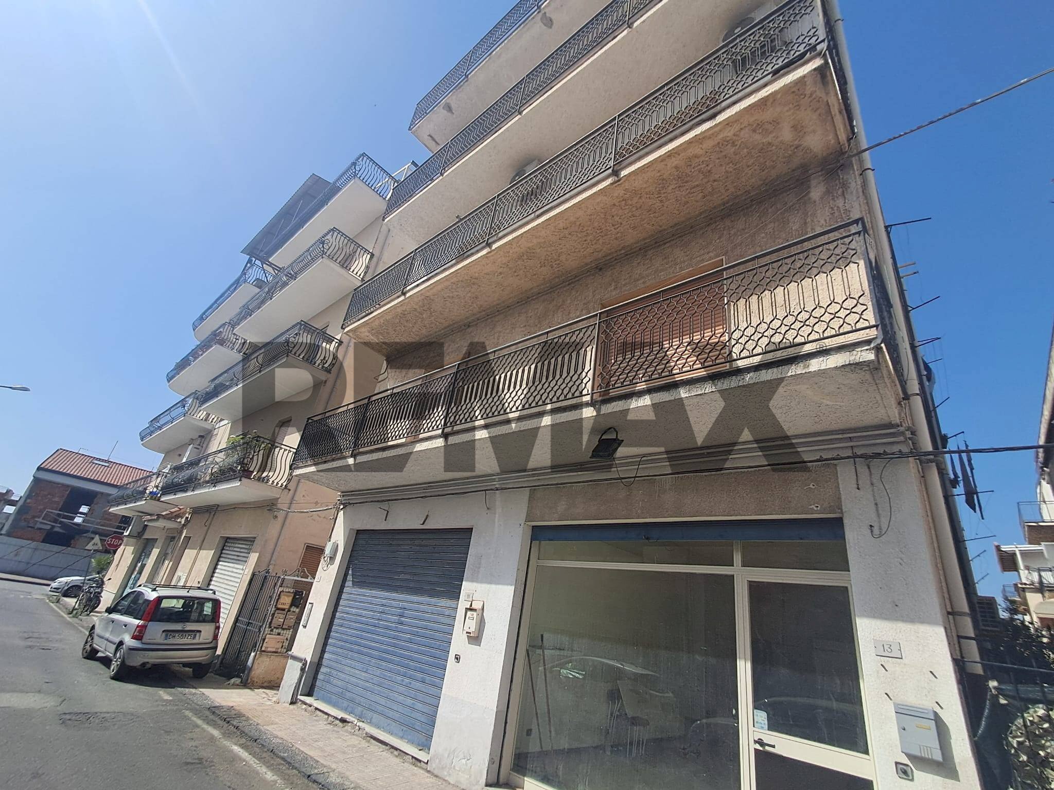 Edificio all\'aperto - Appartamento Via Venezia
 
9, Giardini-Naxos - foto 1