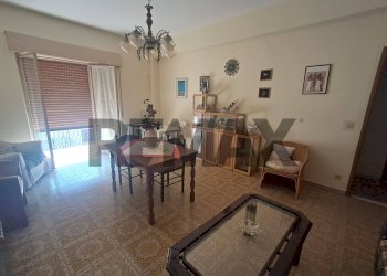 Sala da pranzo - Appartamento Via Venezia
 
9, Giardini-Naxos - foto 7