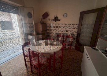 Sala da pranzo - Appartamento Via Venezia
 
9, Giardini-Naxos - foto 21