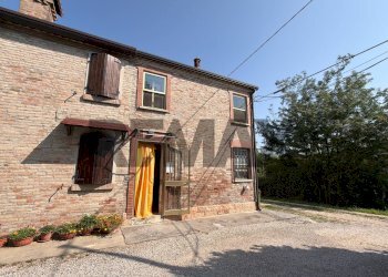Casa all\'aperto - Semi-detached house Via Capriolo
 
37, Copparo - photo 2