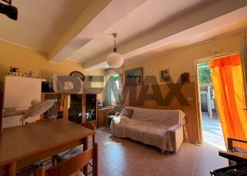 Sala da pranzo - Semi-detached house Via Capriolo
 
37, Copparo - photo 5