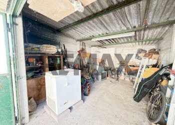 Dispensa di stoccaggio - Semi-detached house Via Capriolo
 
37, Copparo - photo 26