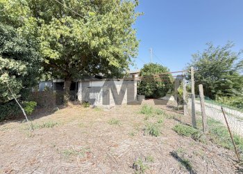 Giardino - Semi-detached house Via Capriolo
 
37, Copparo - photo 31