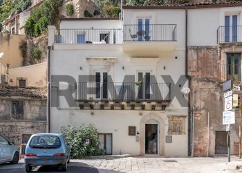 Edificio all\'aperto - Casa indipendente via giusti
 
117, Ragusa - foto 2