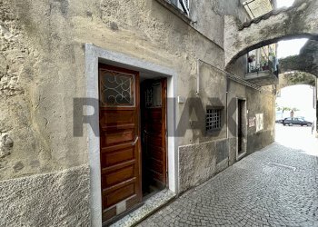 Edificio all\'aperto - Three-room apartment via Porto
 
84, Riva di Solto - photo 3