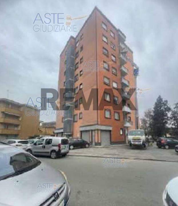 Edificio all\'aperto - Trilocale via Ettore Bossi
 
16, Novara - foto 1